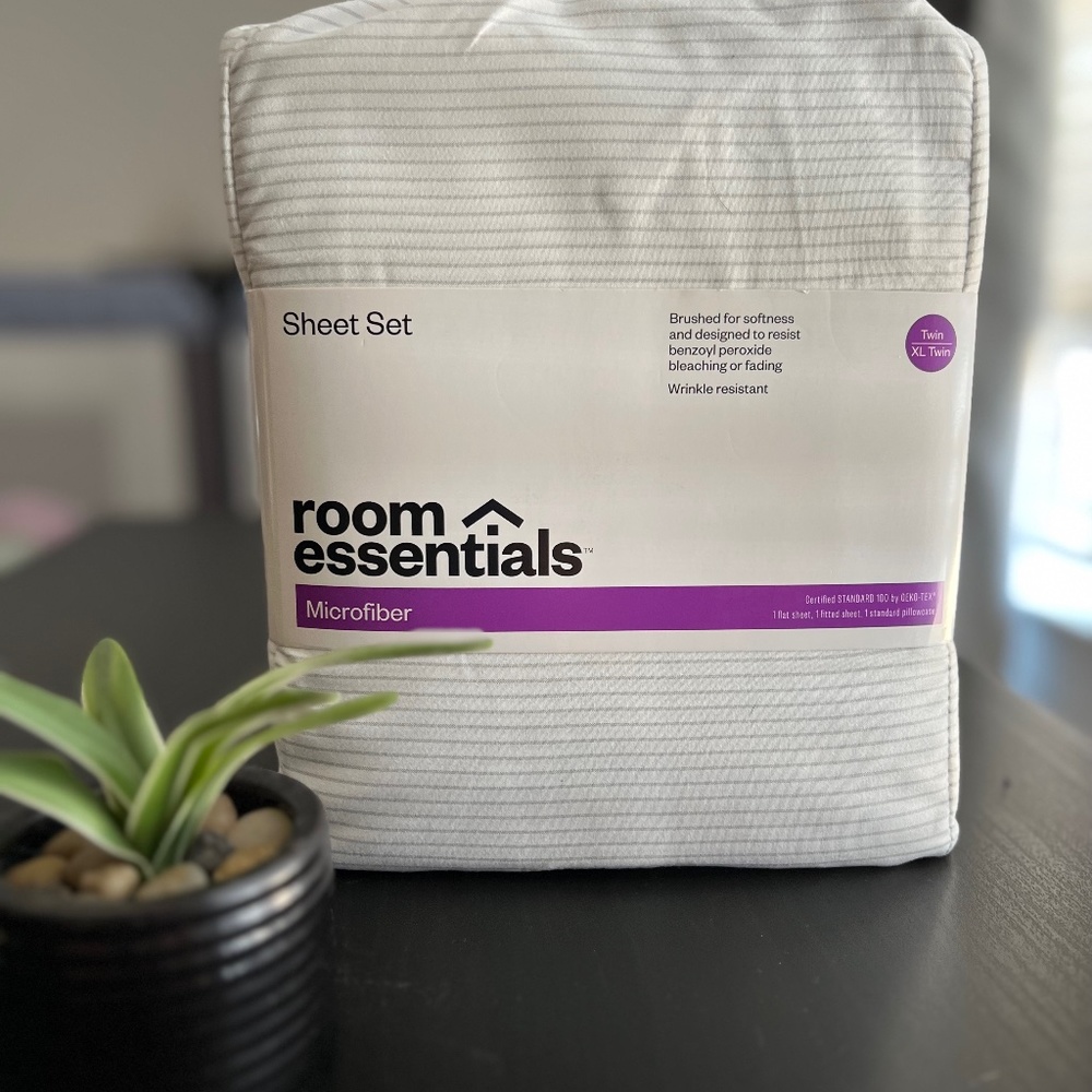 Room essentials microfiber twin XL sheet set